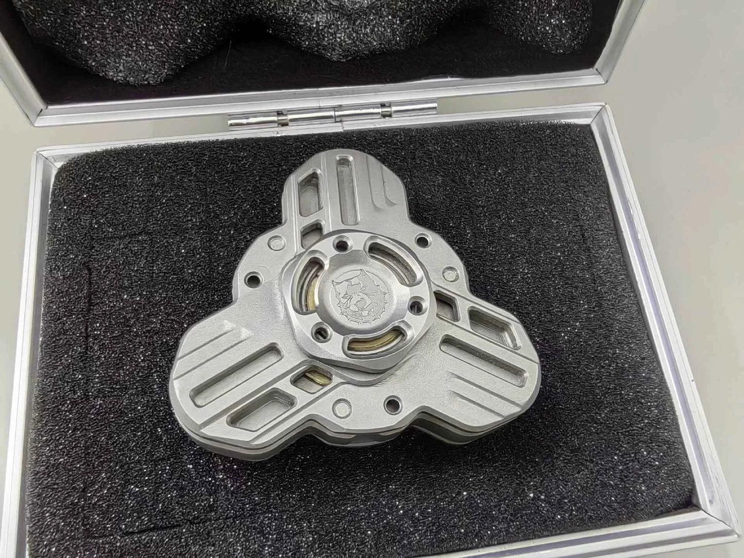 Tri linkage Titanium