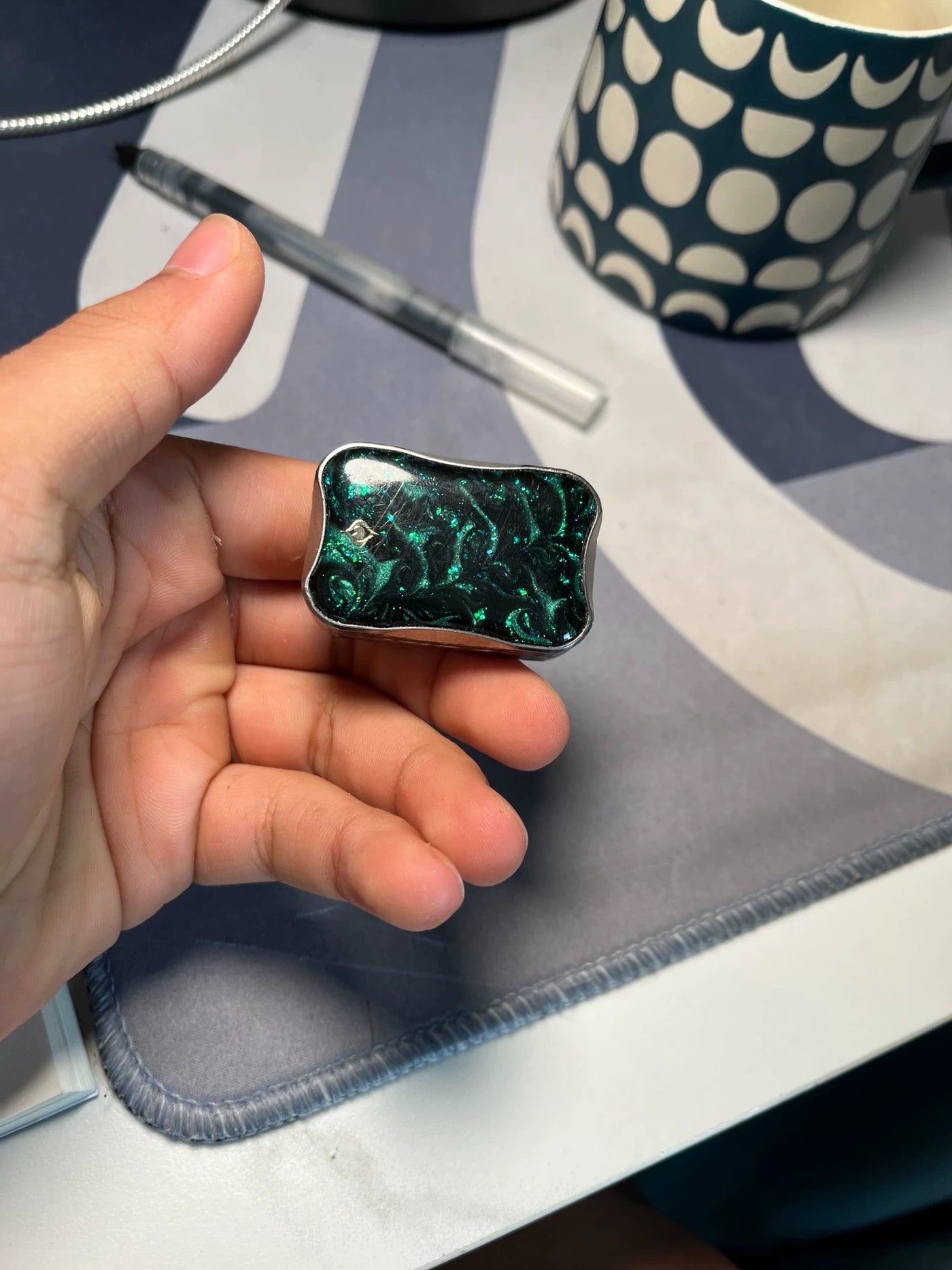 Aura Sand Titanium