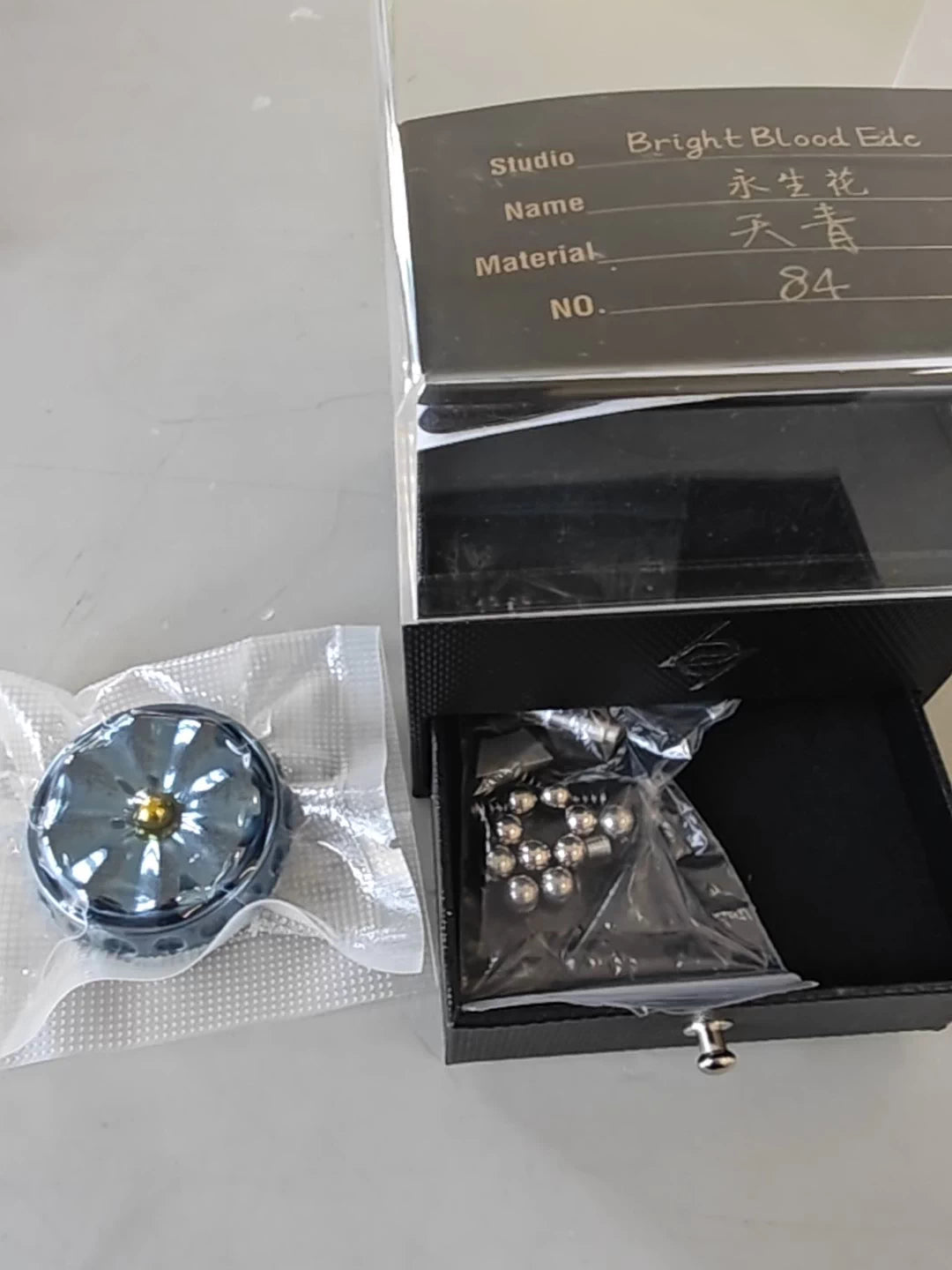 Eternal Flower Zirconium