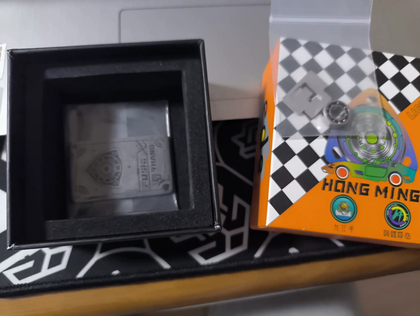 ROAR Spinner Zirconium