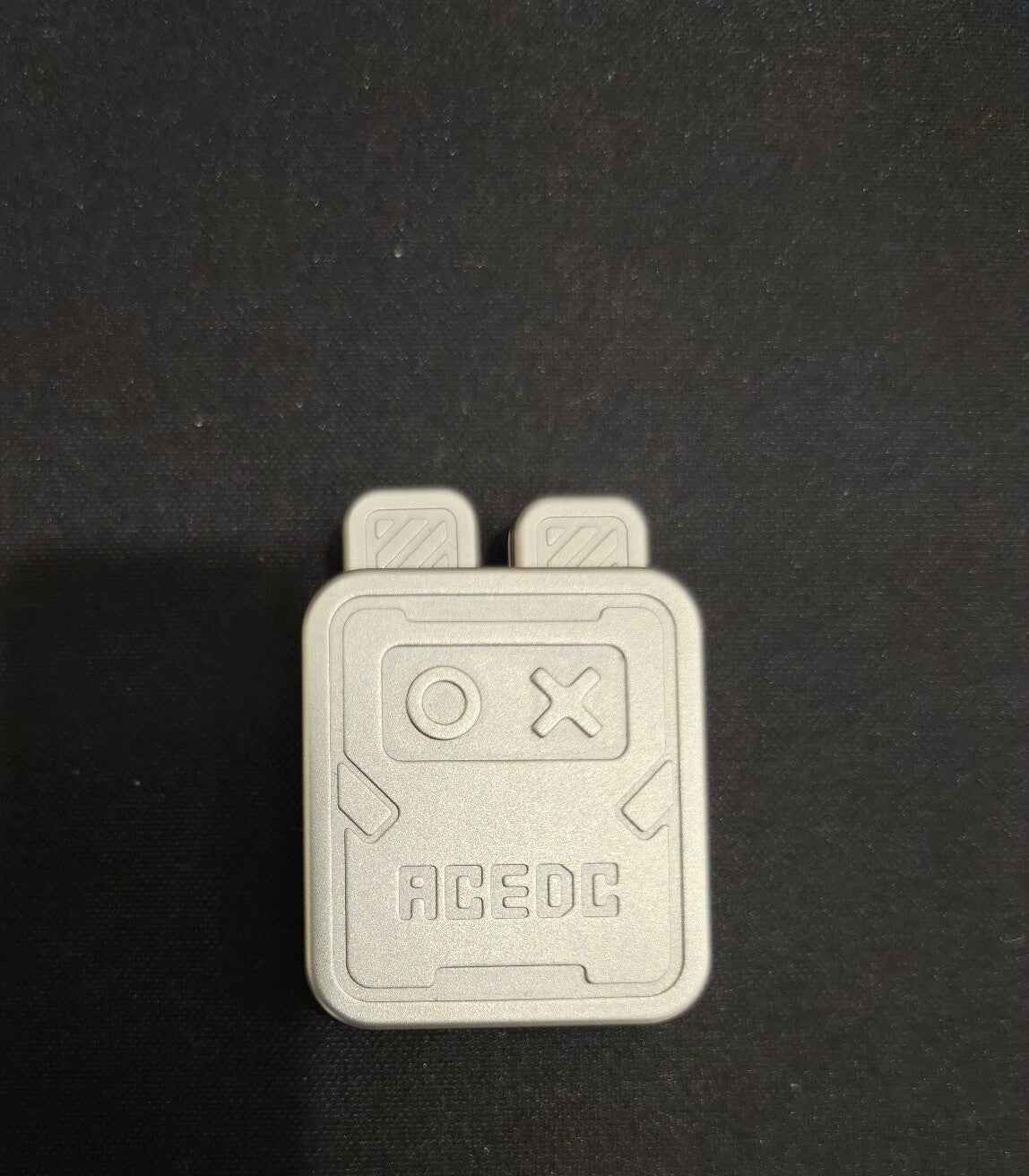 Rabbot, Stainless Steel