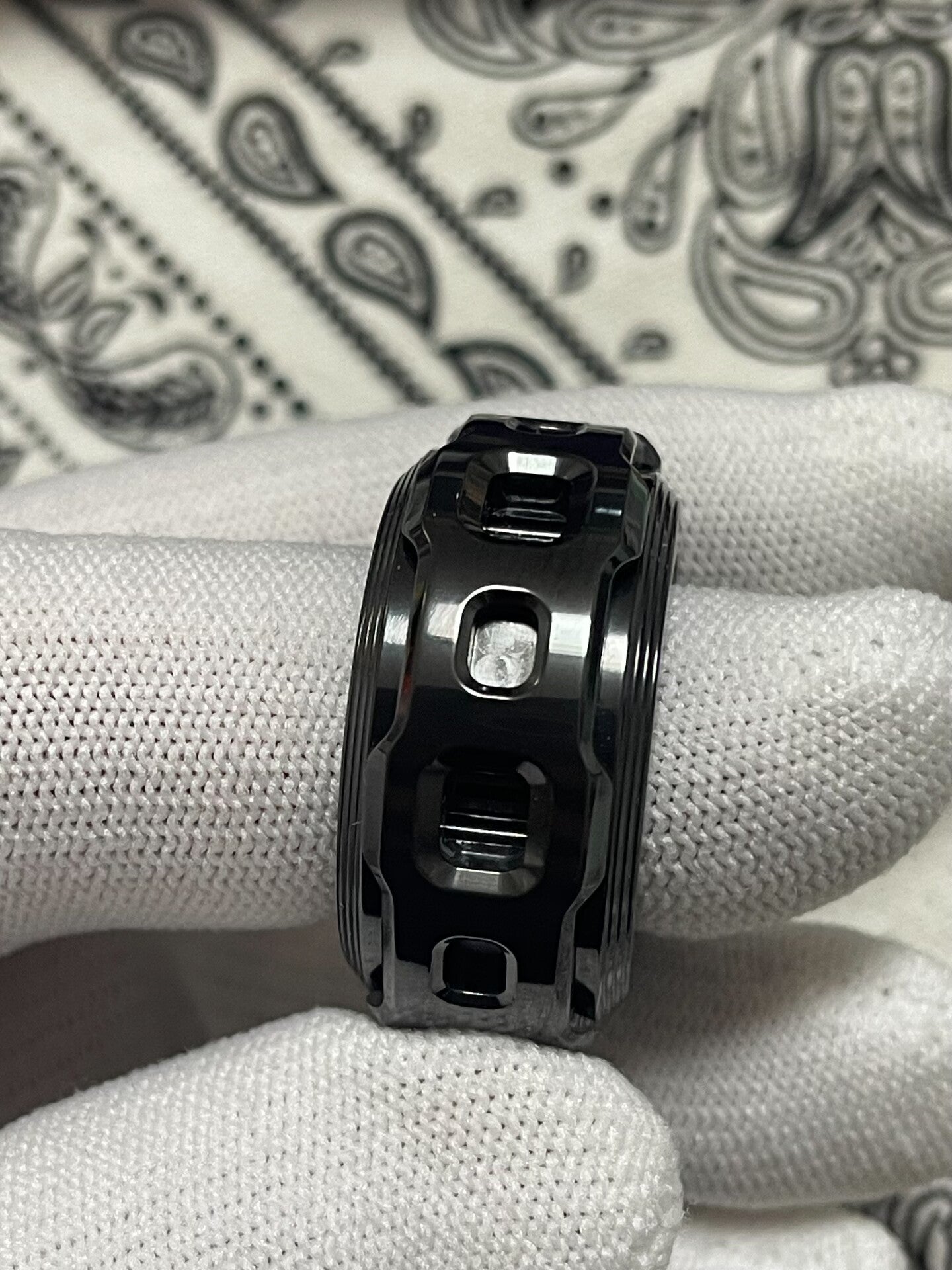Shadow Raider, Zirconium