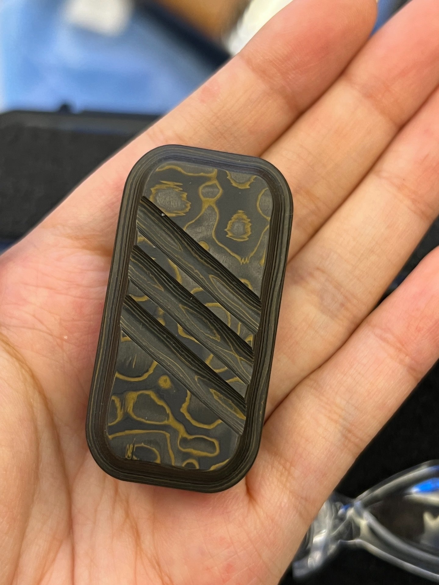 Lucky Candy Carbon Fiber Damascus