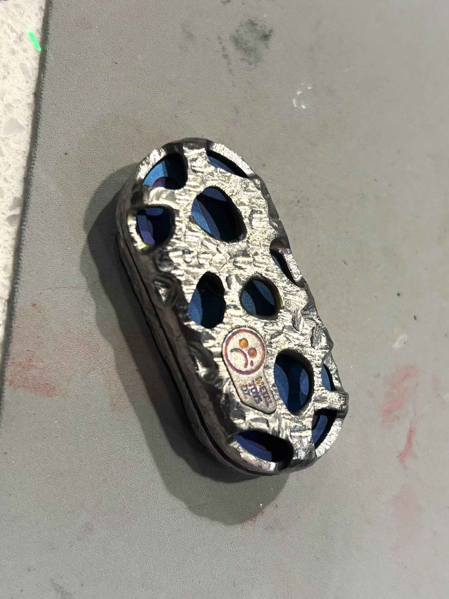 Top B Titanium