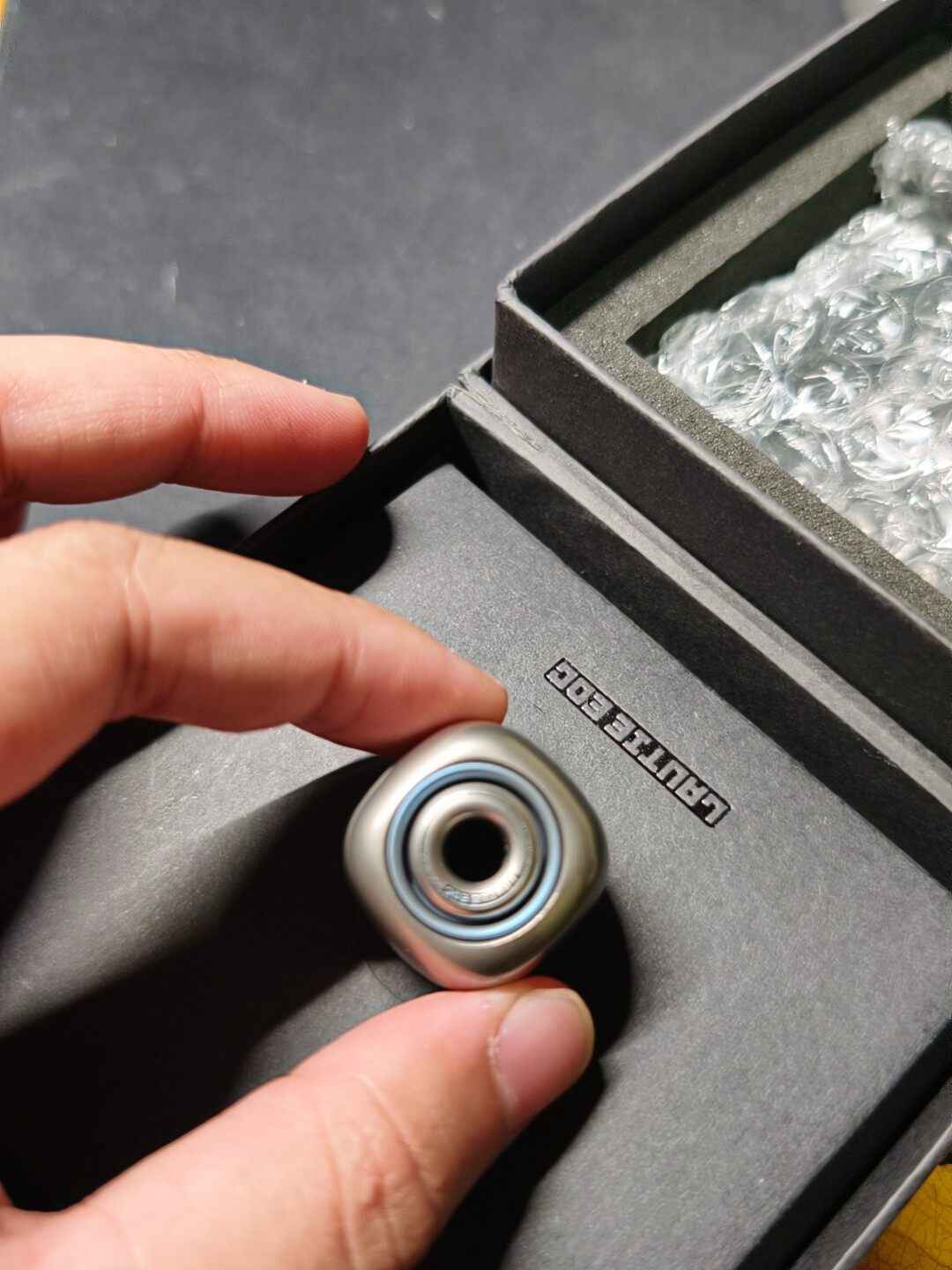 Sugar Cube Titanium