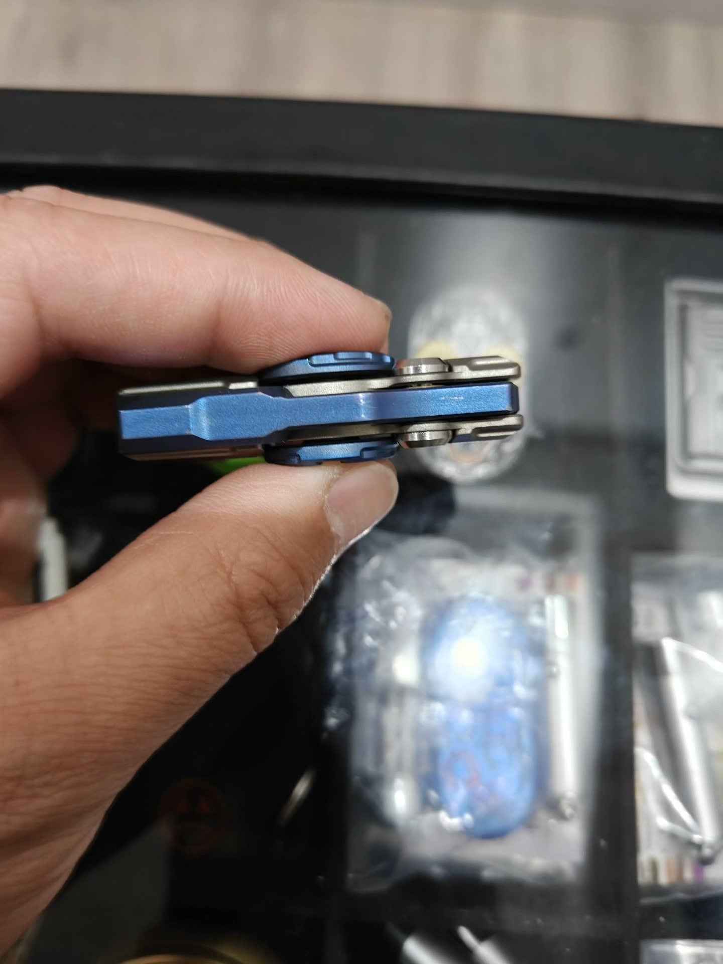 RX 02 Titanium