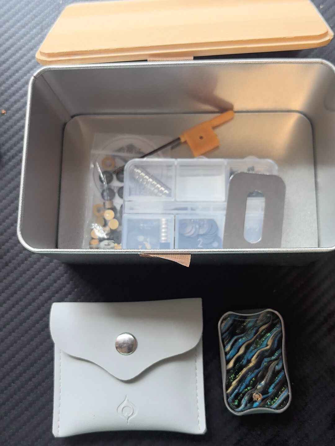 Aura Sand Stainless Steel