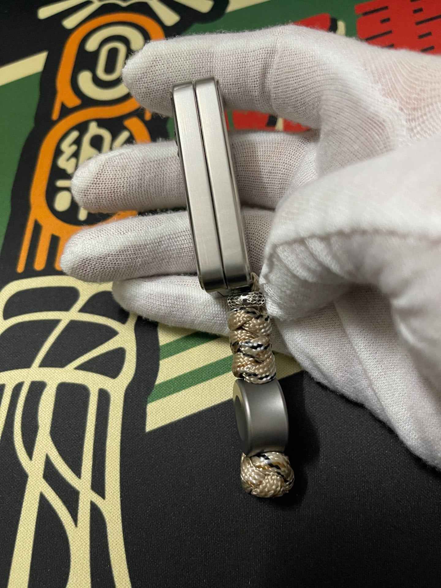 Sugar Cube Titanium