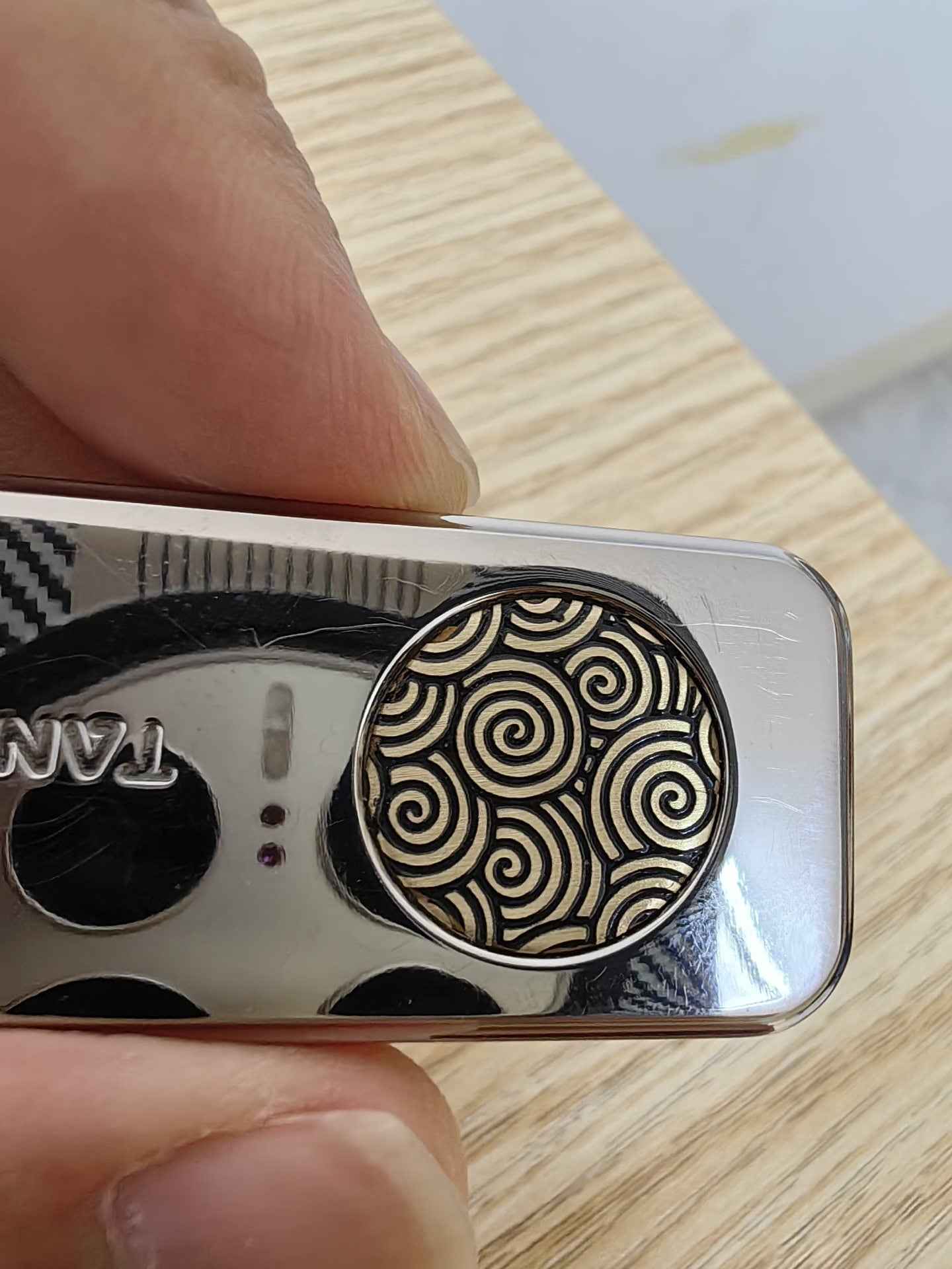 Sugar Cube Titanium