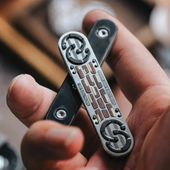 Top-D Show Exclusive Ss + Red Rosewood + Cherry Wood + Black Walnut