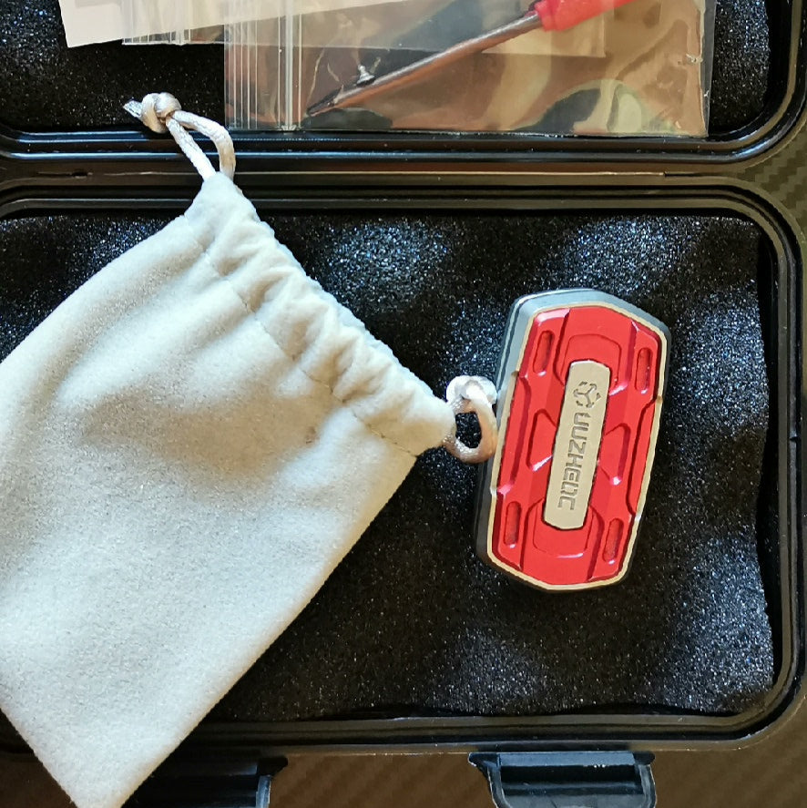 Gamut Aluminum red