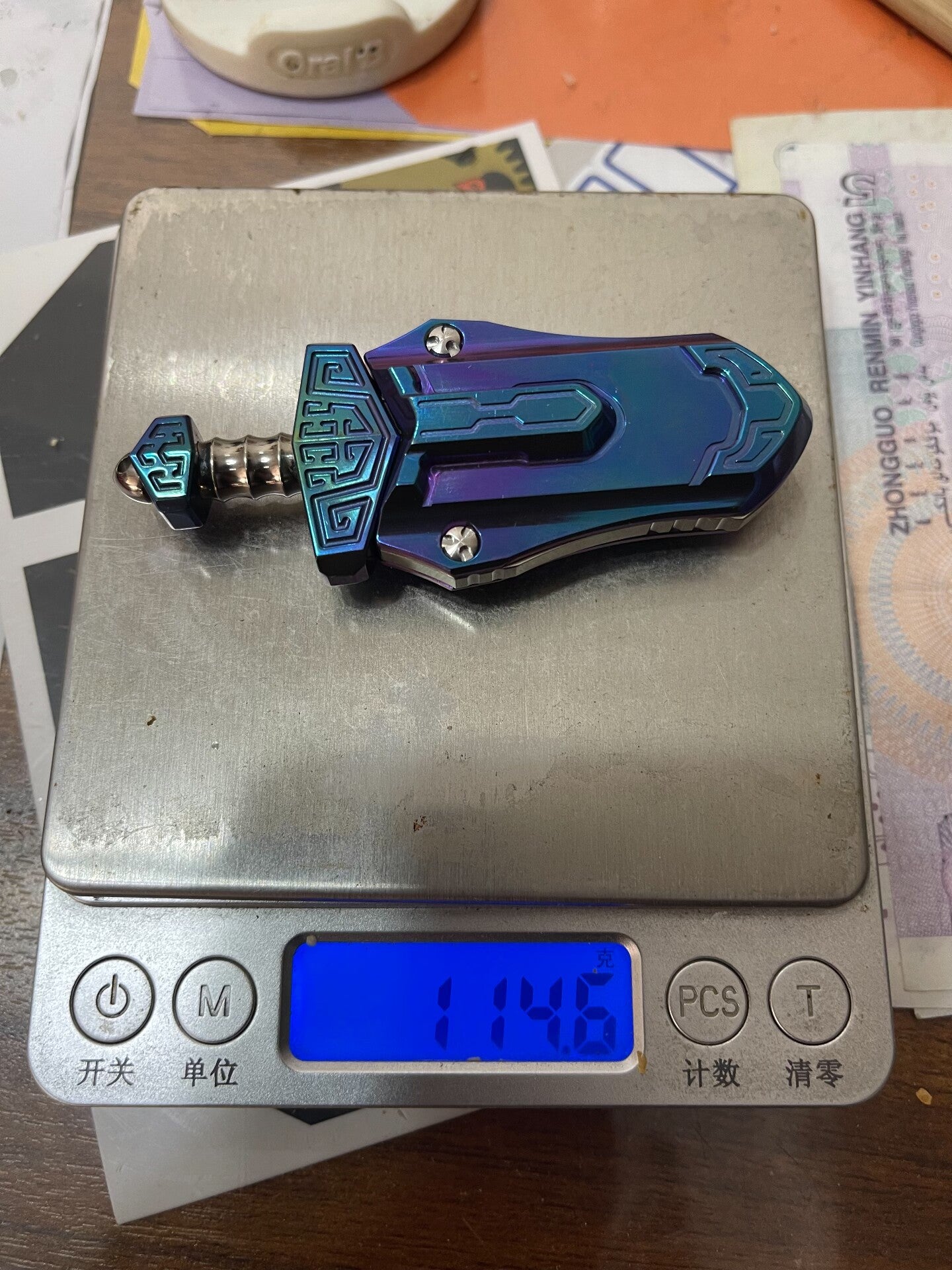Taia Sword, Zirconium