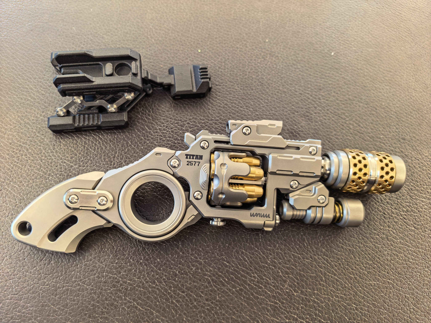 Breaker Titanium