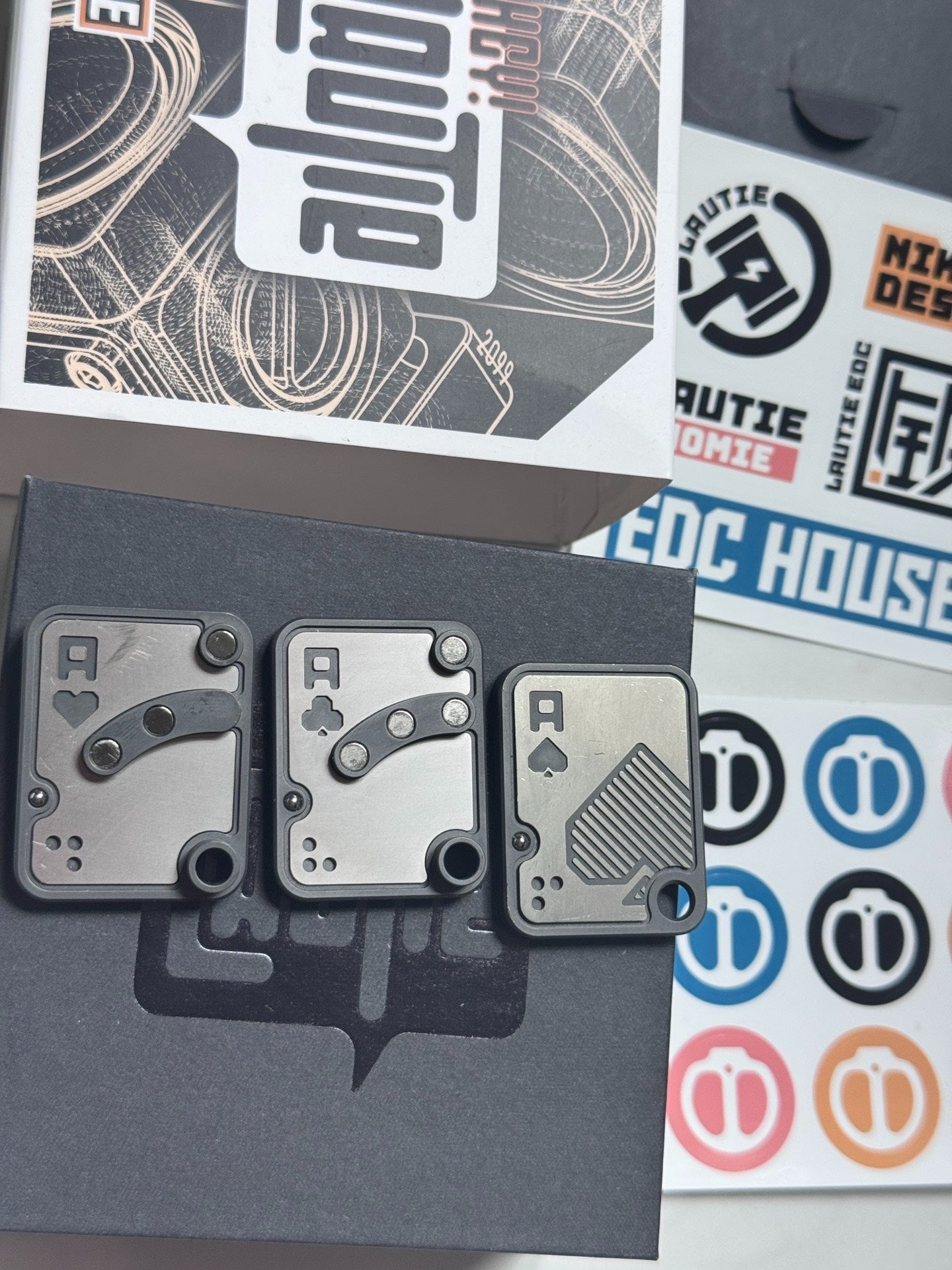 Poker Shuffle 3.0 AAA Zirconium
