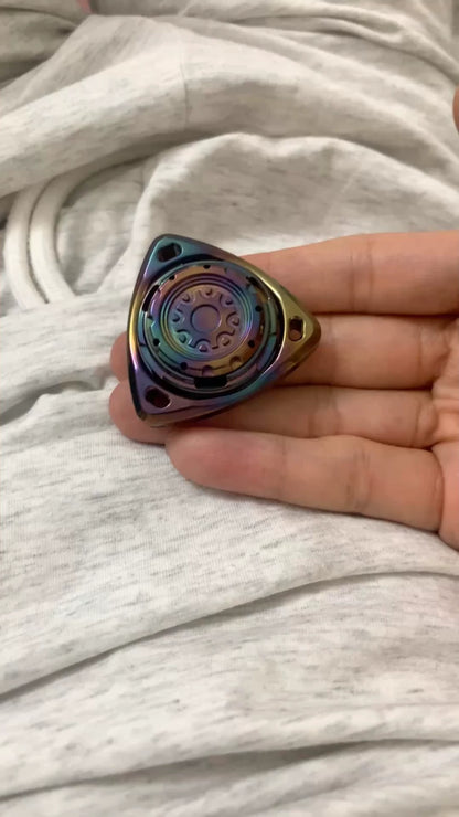 ROAR Spinner Zirconium