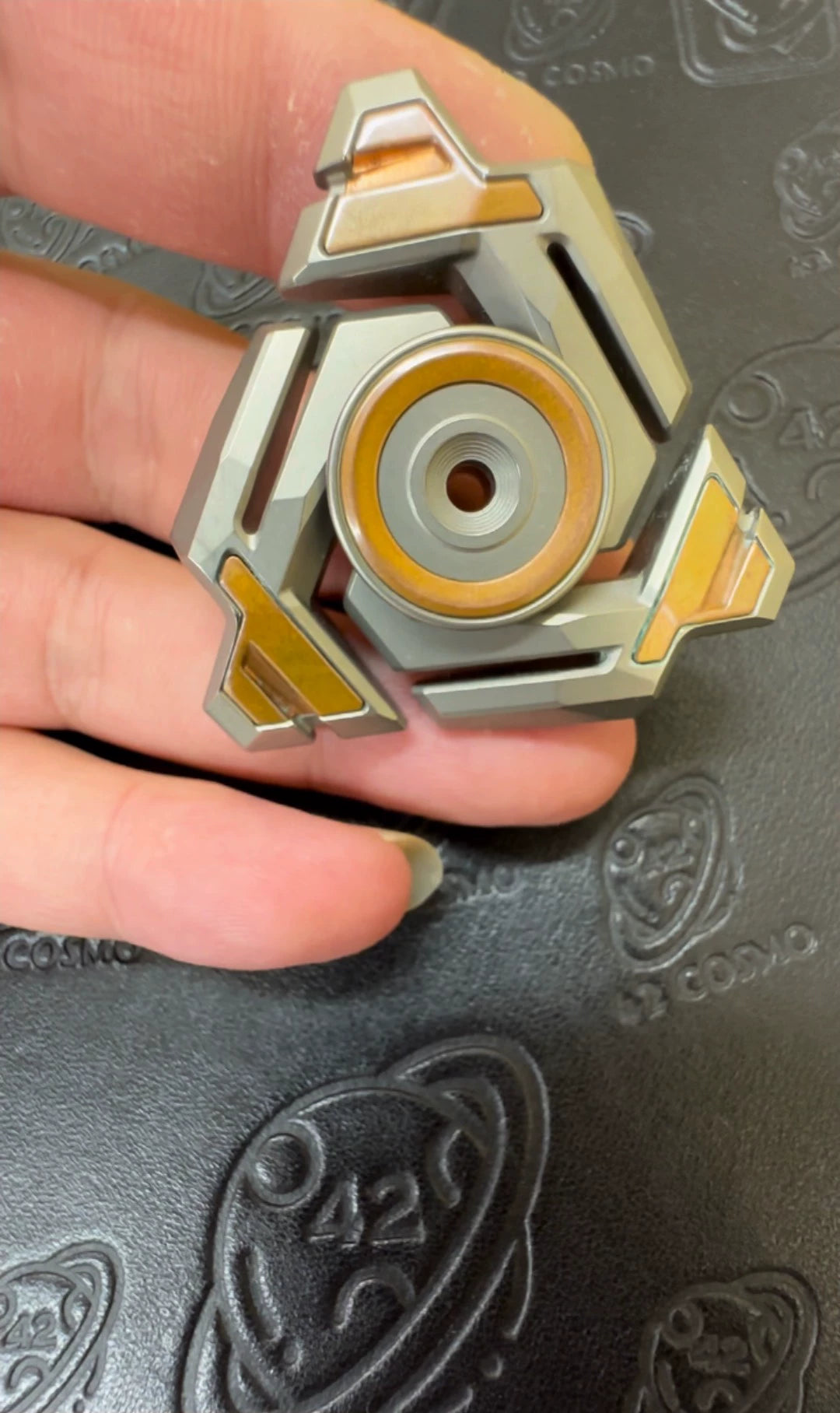Ouroboros Titanium