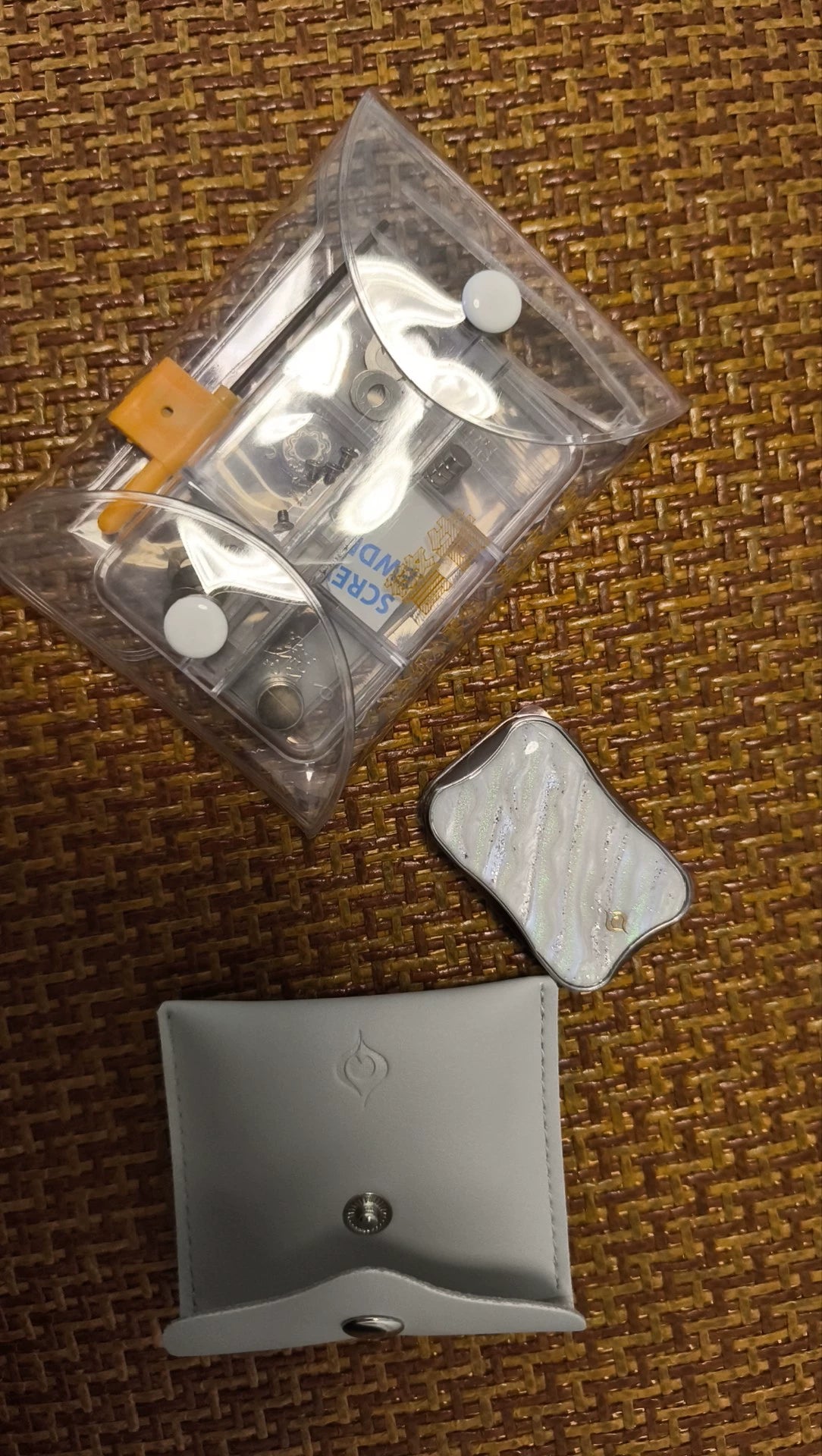 Aura Sand Stainless Steel