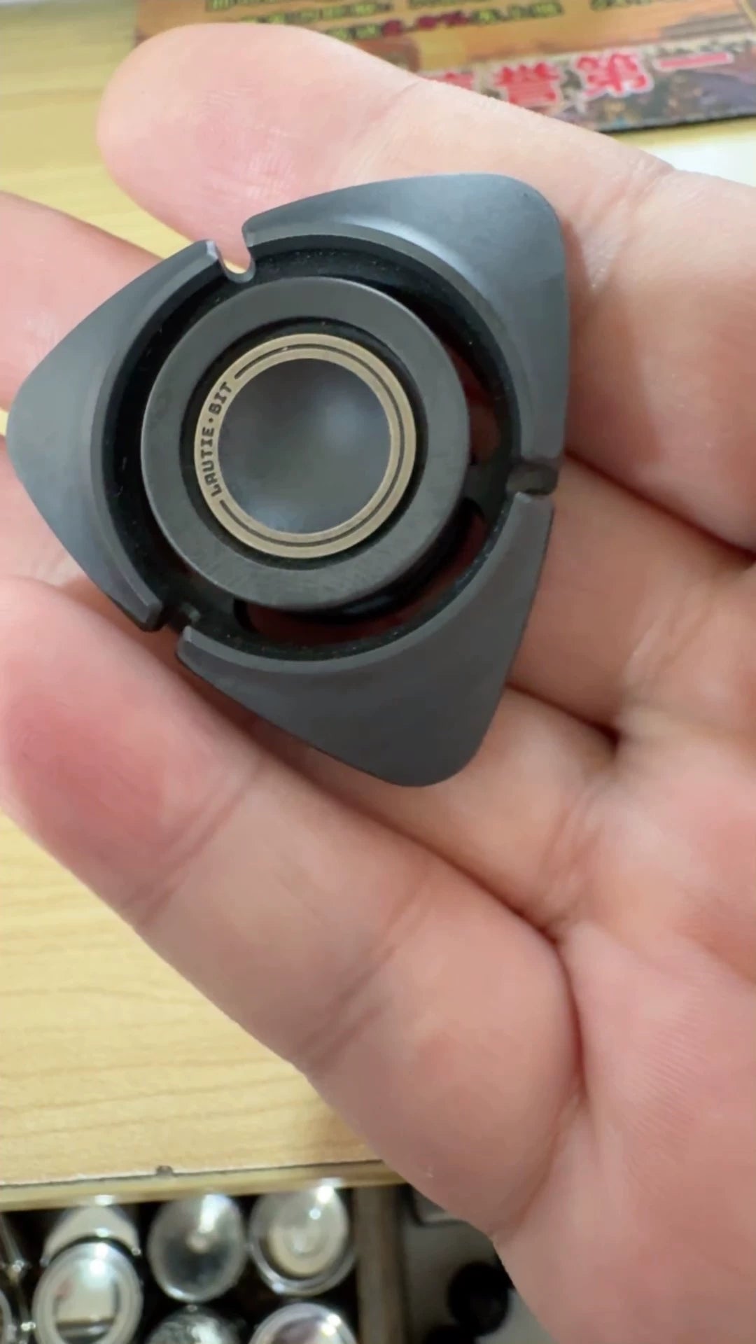 BIT04 Zirconium