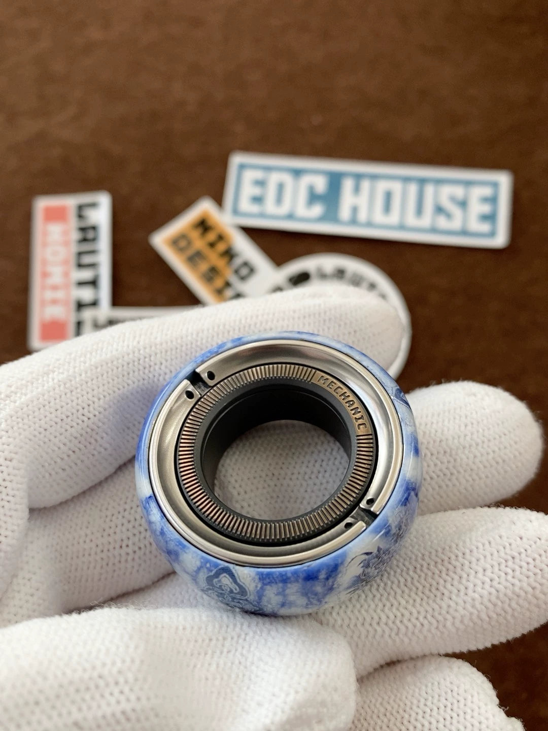 Mechanic-C Porcelain