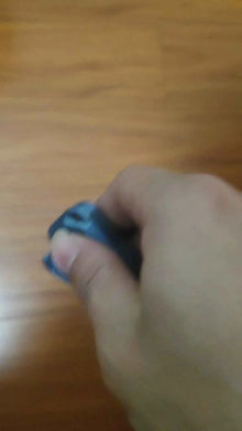 POP Throwing Card Titanium