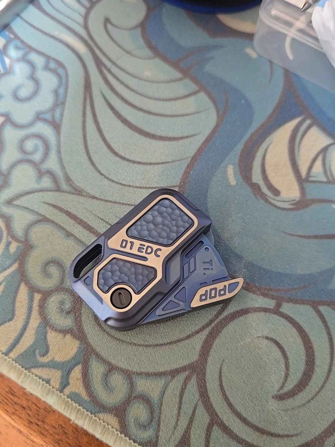 POP Throwing Card Titanium