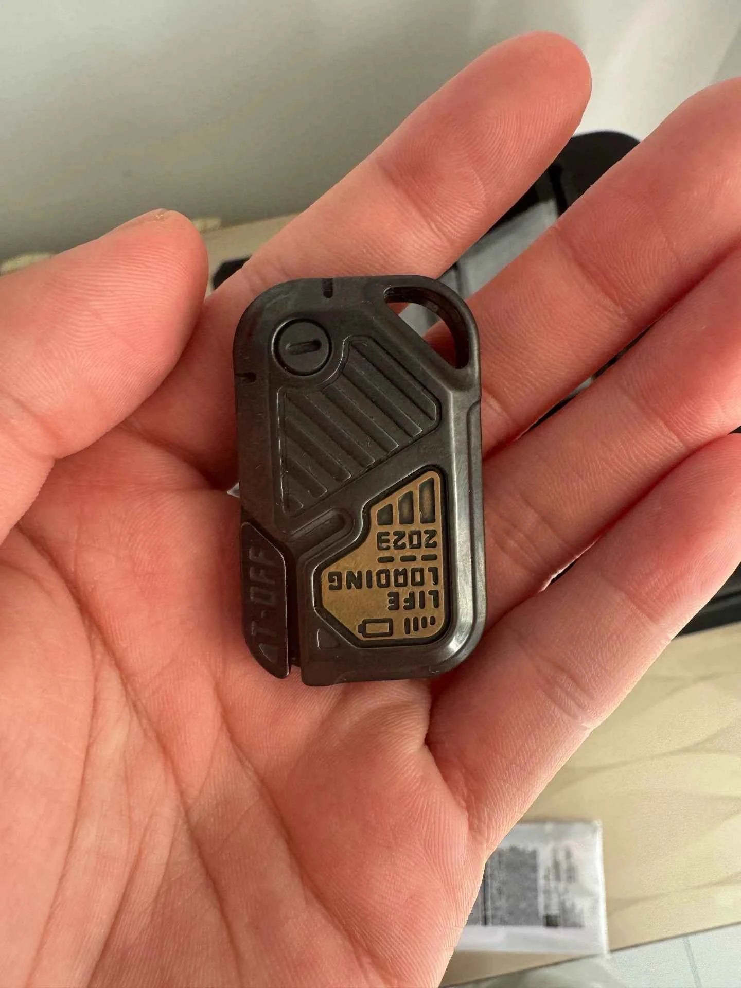 POP Throwing Card Titanium