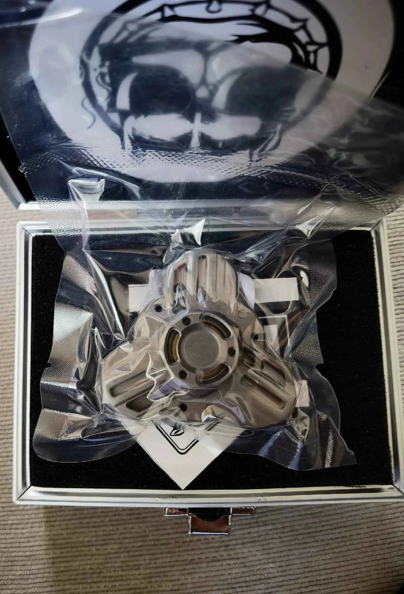 Tri linkage Titanium