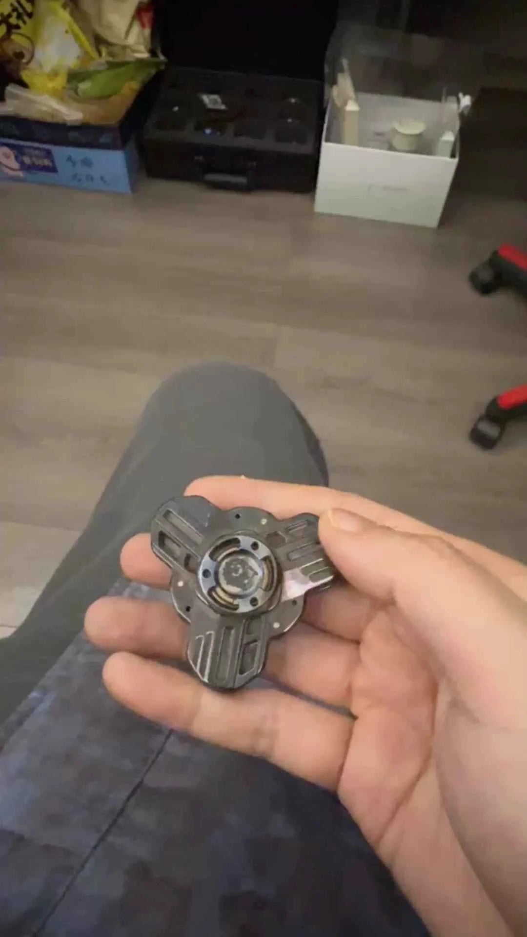 Tri linkage Zirconium