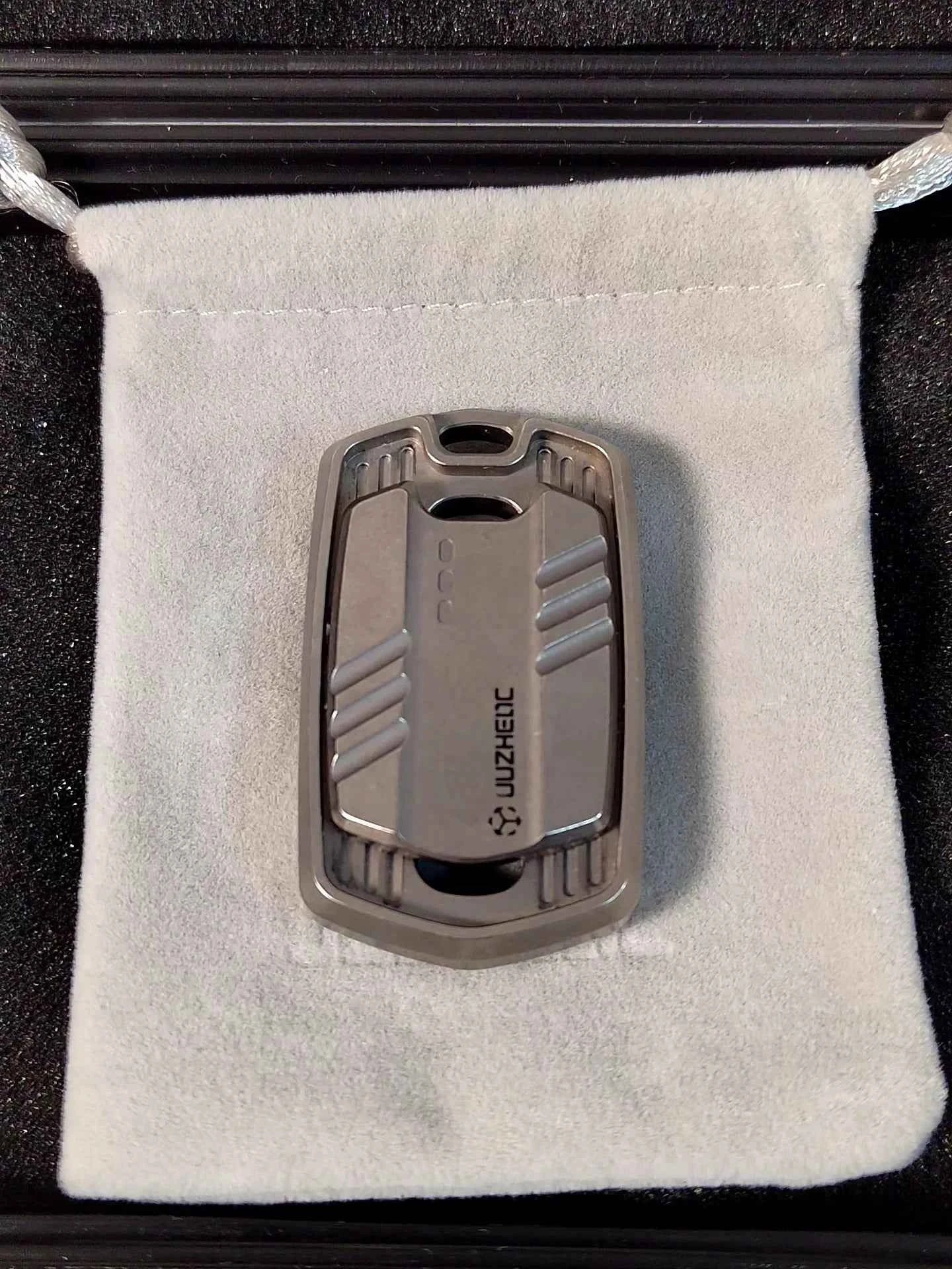 Thousand machines Titanium