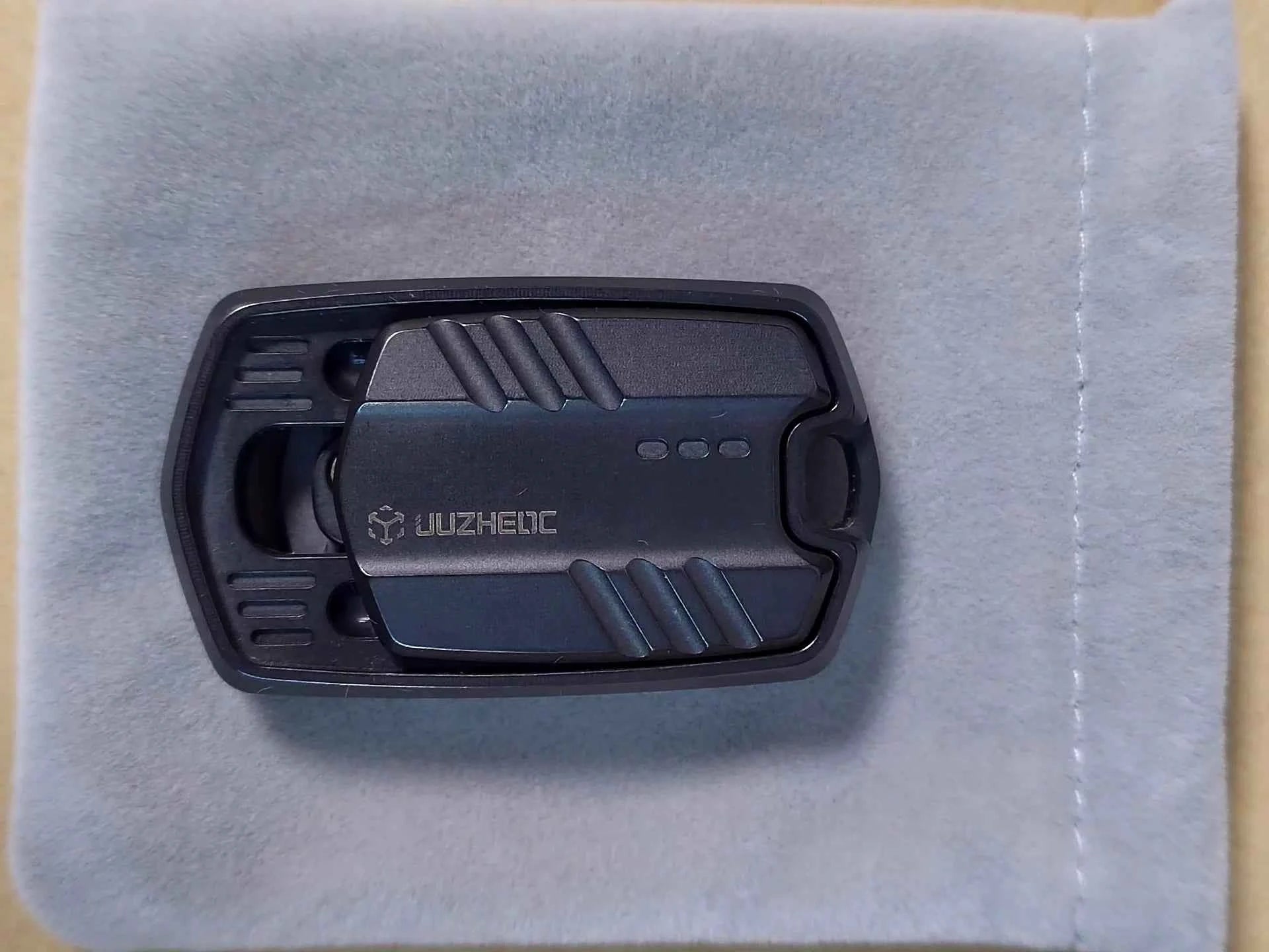 Thousand machines Zirconium