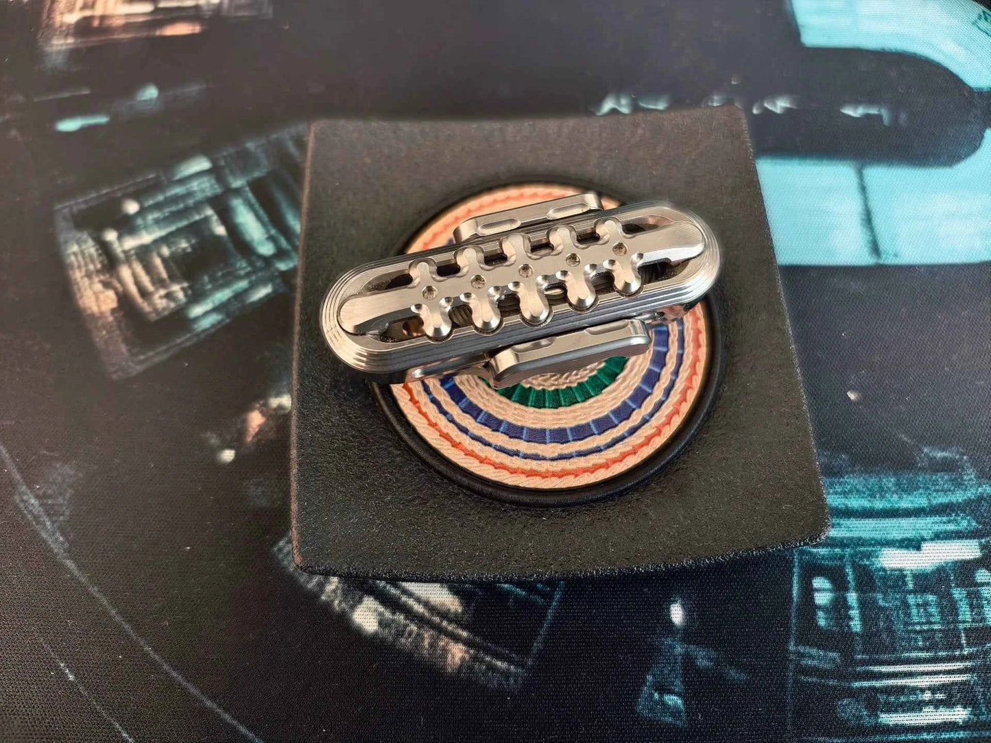 EXOSKELETON Titanium