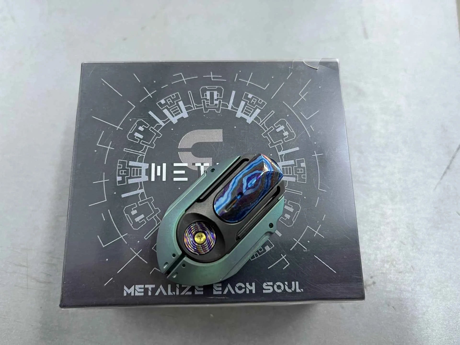 Roche Strike Titanium