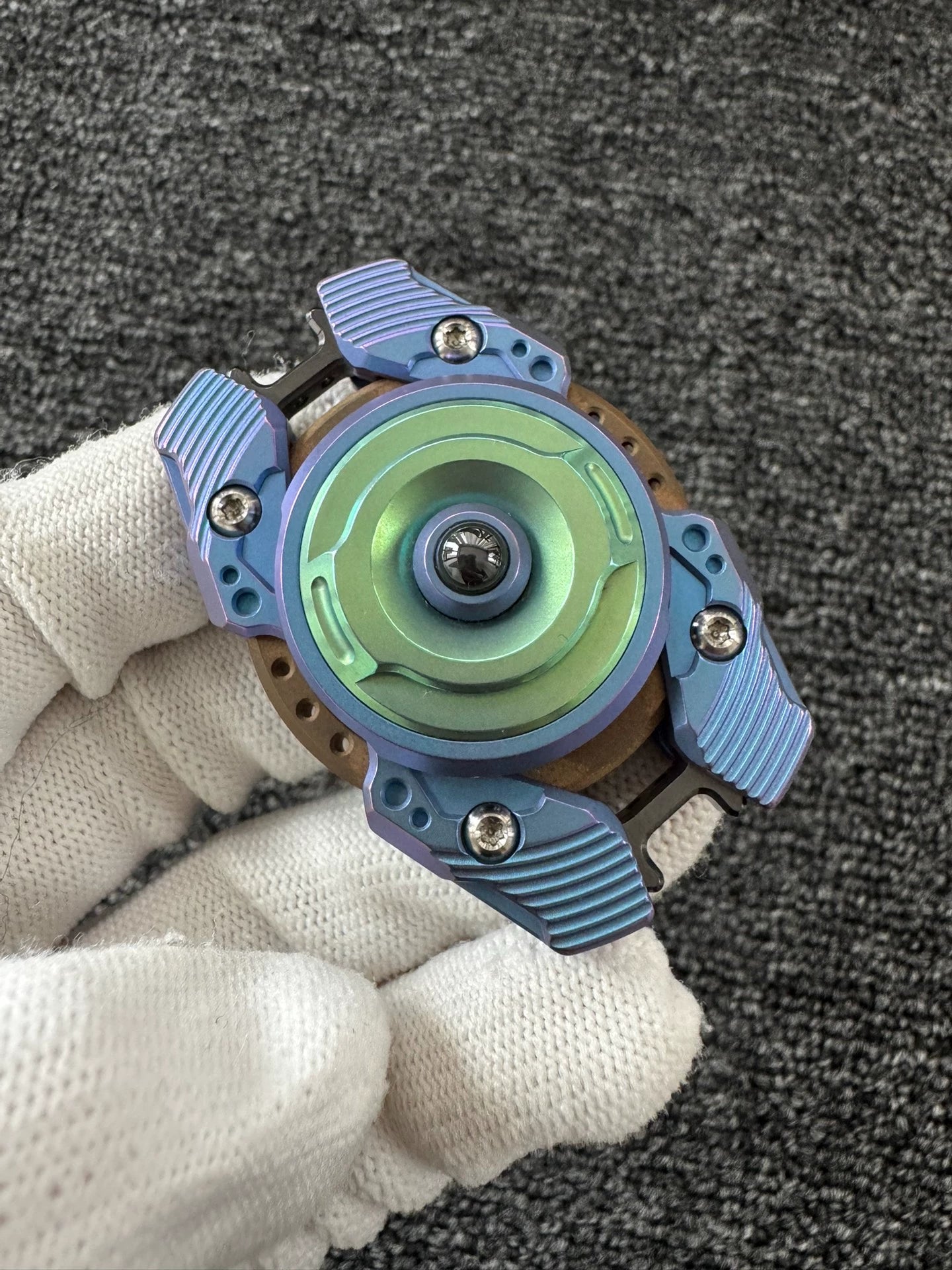 GRAVITATIONAL WAVES Titanium