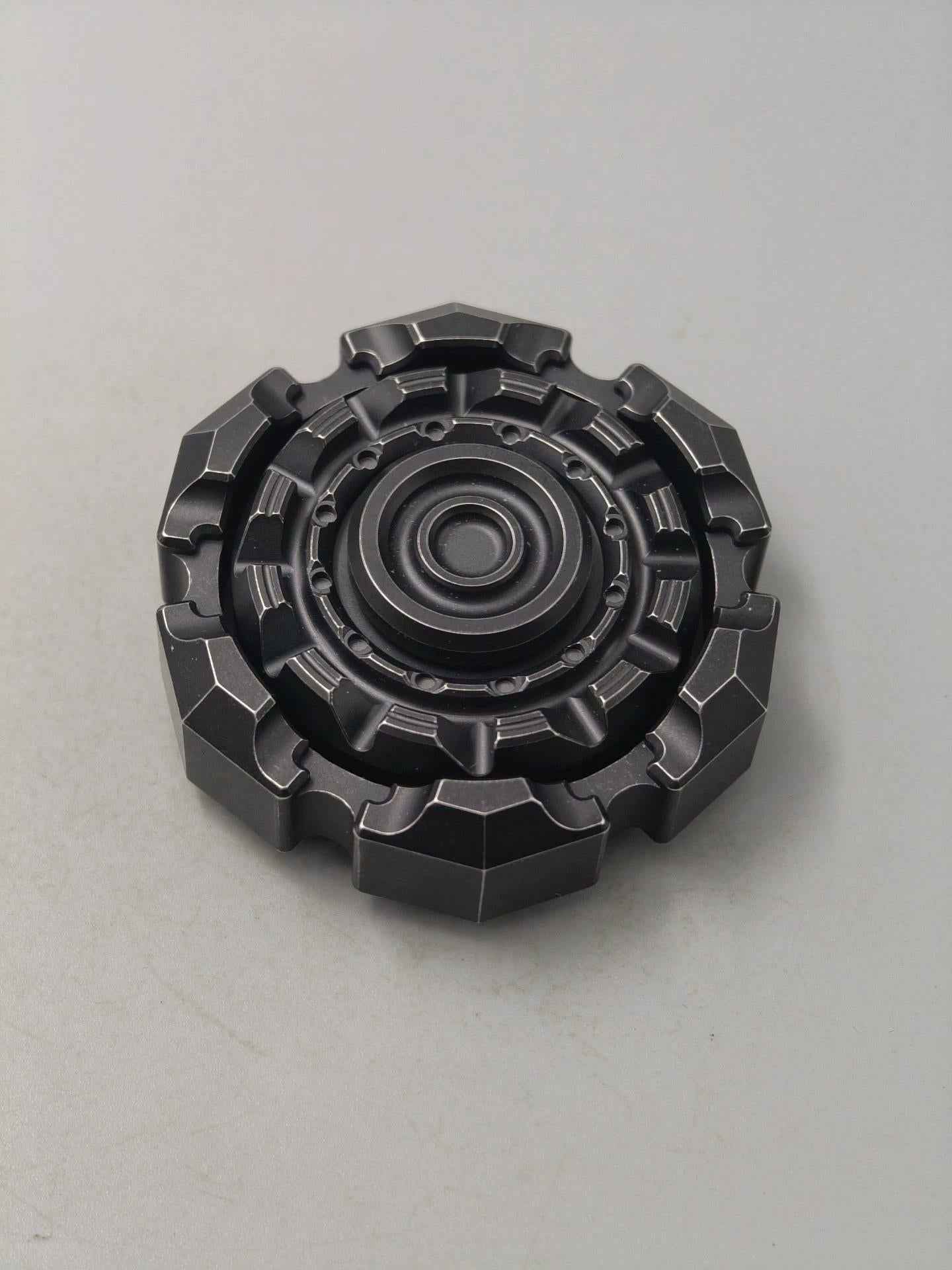 9 hand ENGINE MAX S pre-owned – TRB Creation