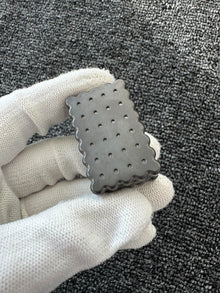 Biscuit Zirconium