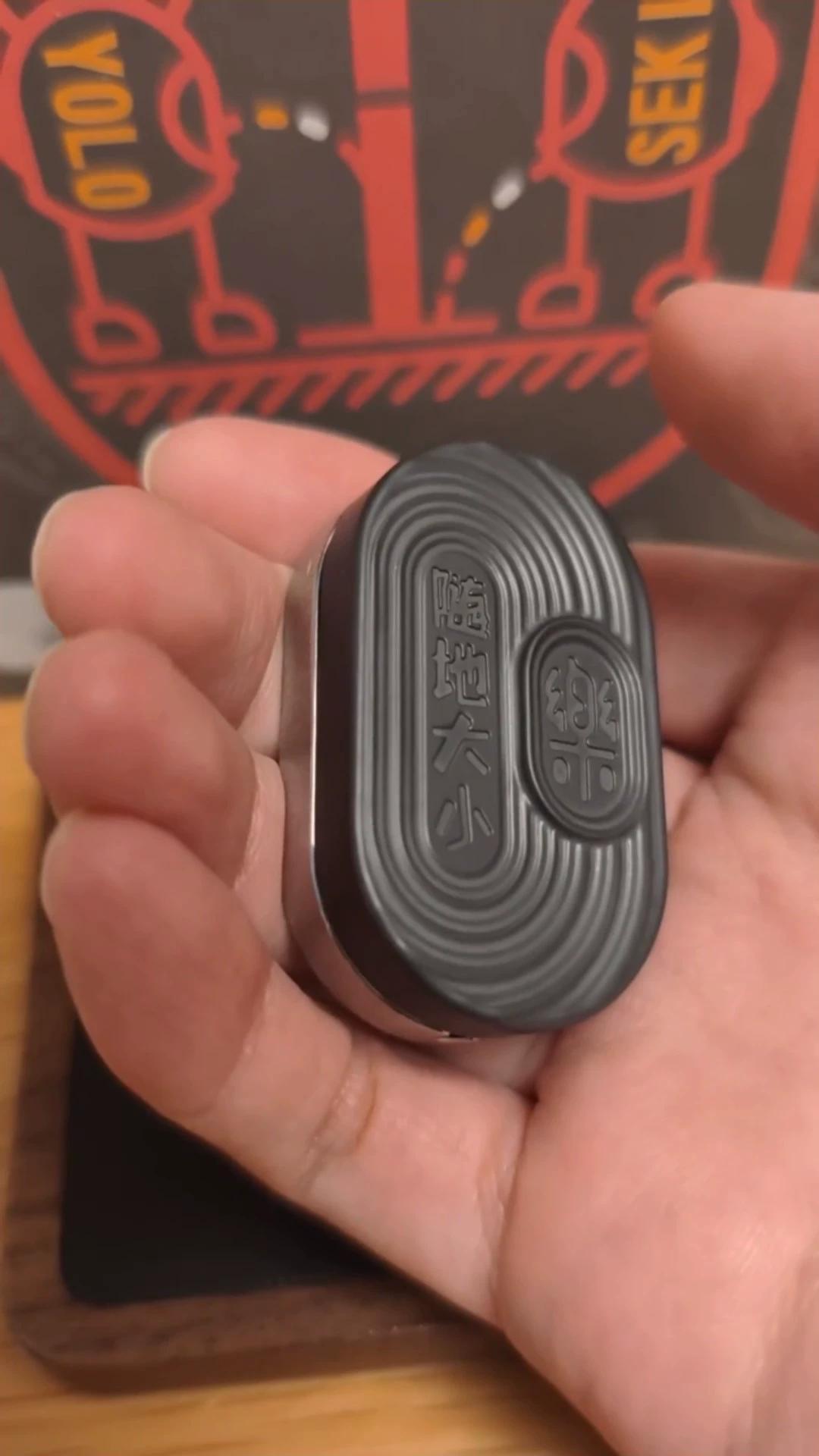 Suididaxiao Le Zirconium