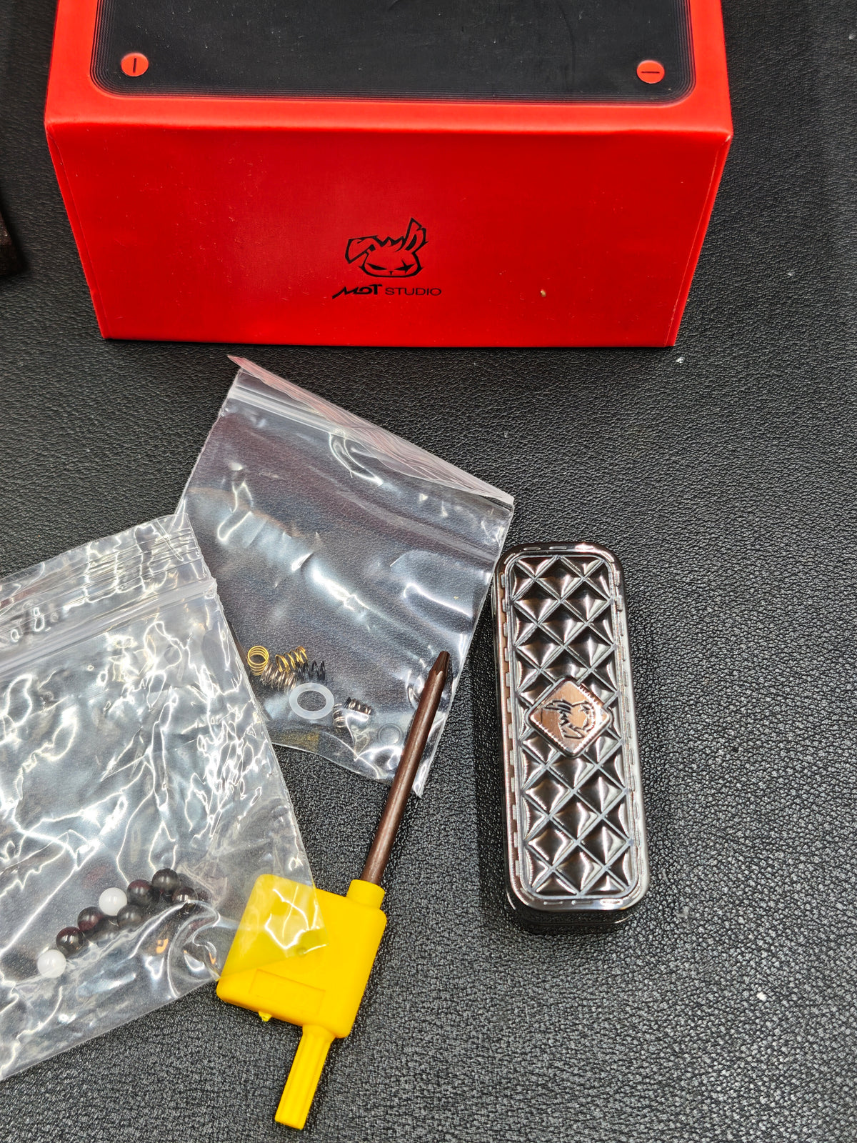 Feng Ling Zirconium Polished
