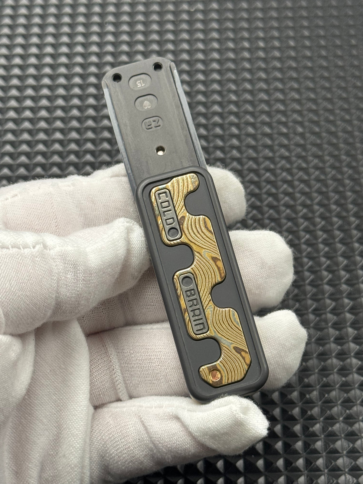 Snake Zirconium
