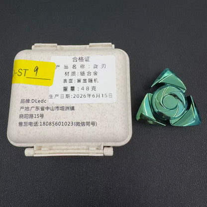 Spin Blade Zirconium Oil Slick