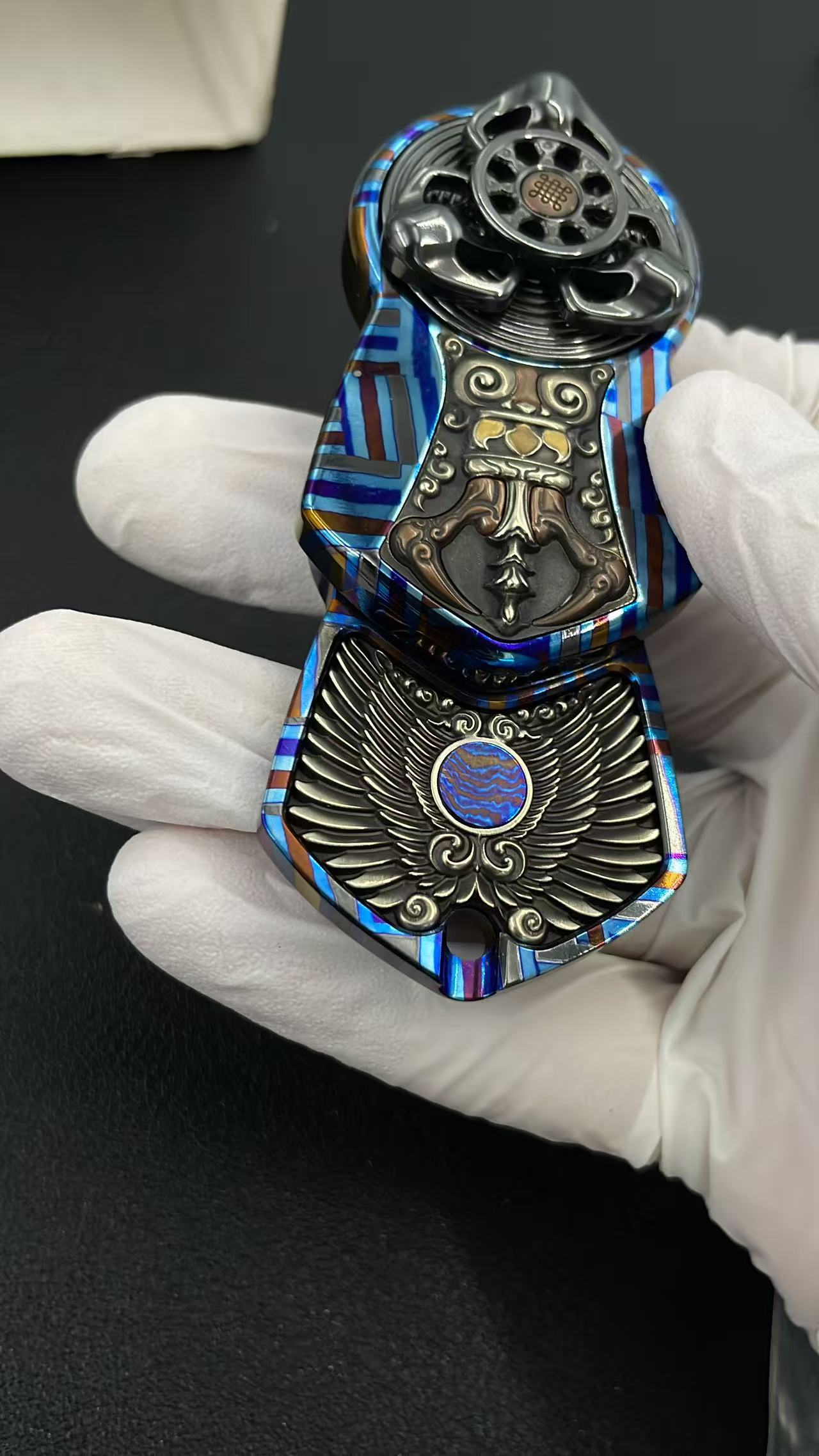 Demon Subduing Vajra Armor Garuda Zircuti
