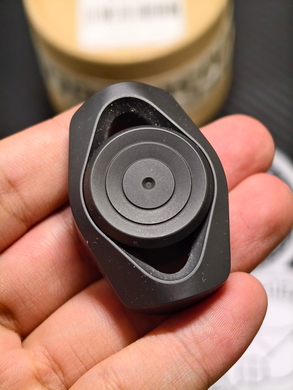 Air Zirconium