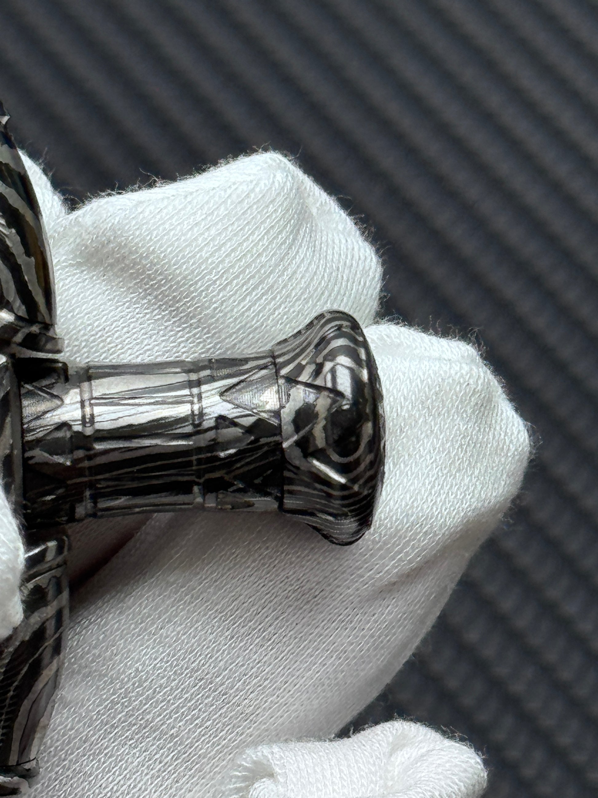 Ghost Lantern Lake Sword Zircuti