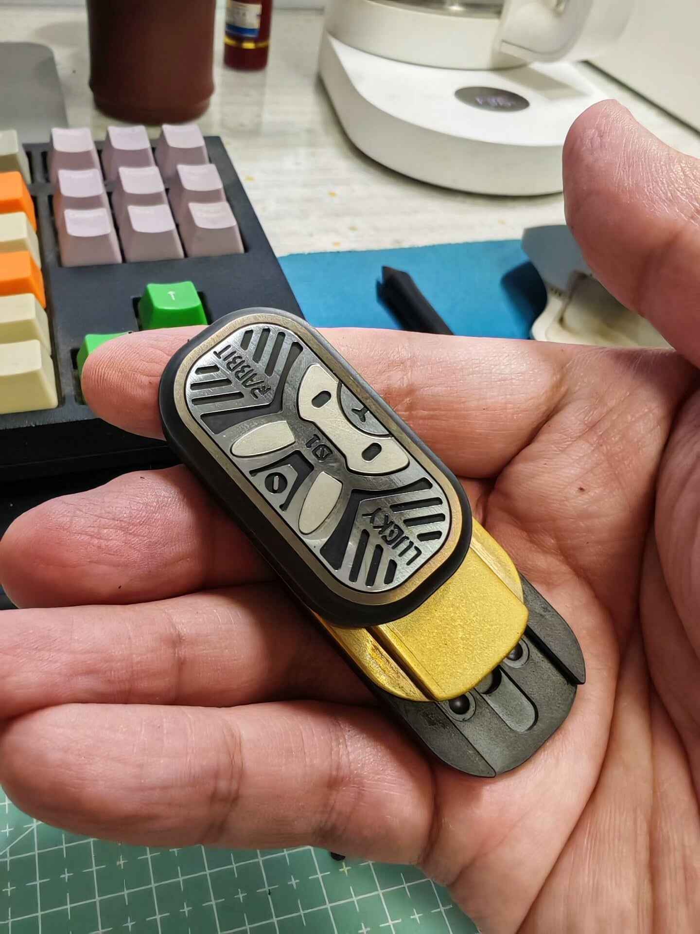 01EDC Slider No.10 Shell Zirconium Brass