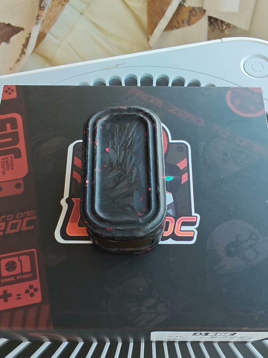 01EDC Slider No.7 Shell, Carbon Fiber