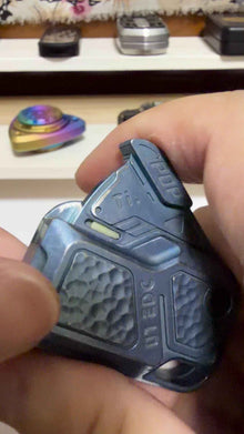 POP Throwing Card Crystallized Titanium
