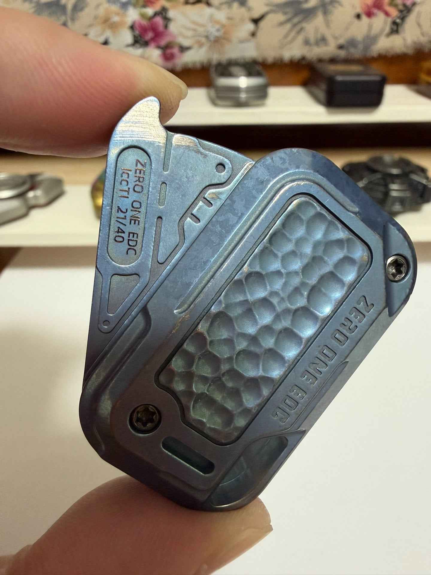 POP Throwing Card Crystallized Titanium