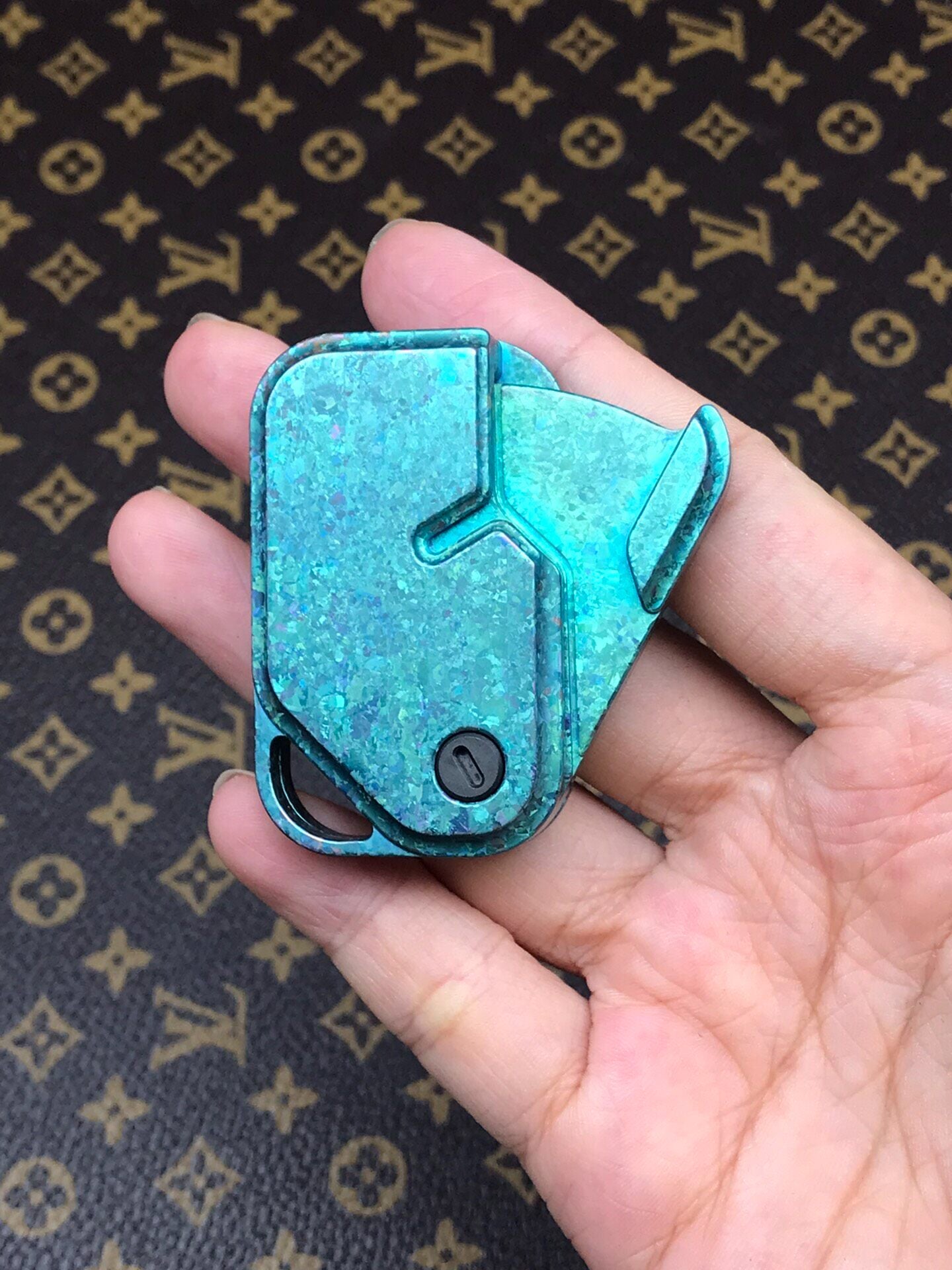 POP Throwing Card Crystallized Titanium