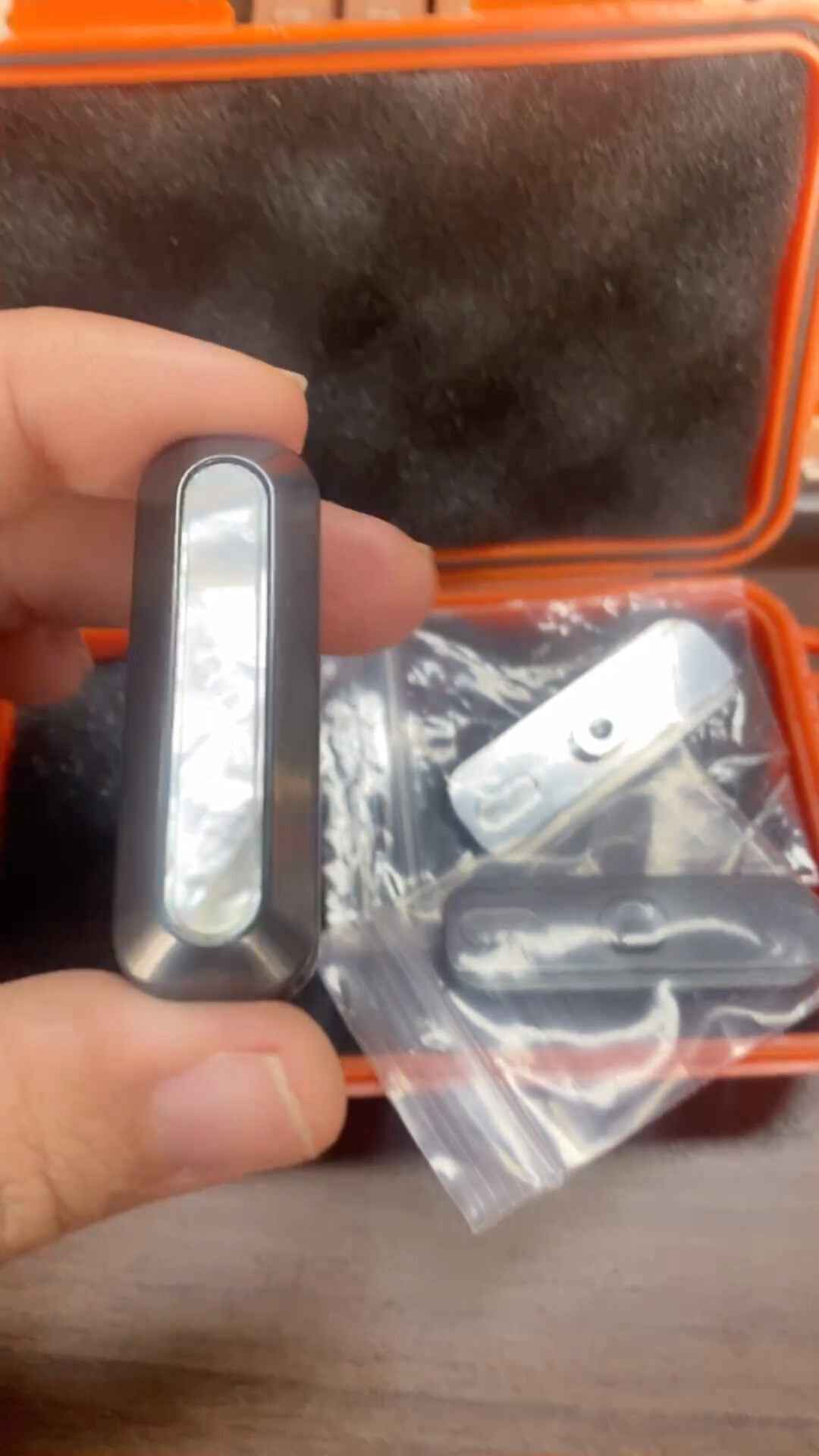 POD L Mechanical Slider Zirconium MOP