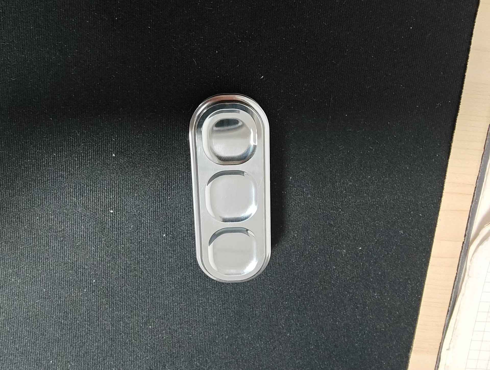 Pea Slider Stainless Steel