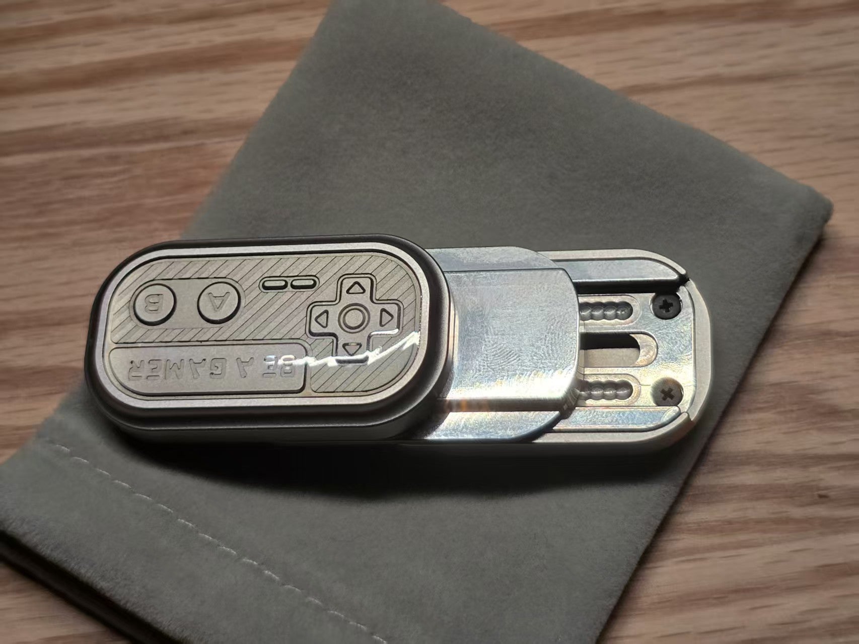 01EDC x Yolo 2023 Slider SS + Brass (003)